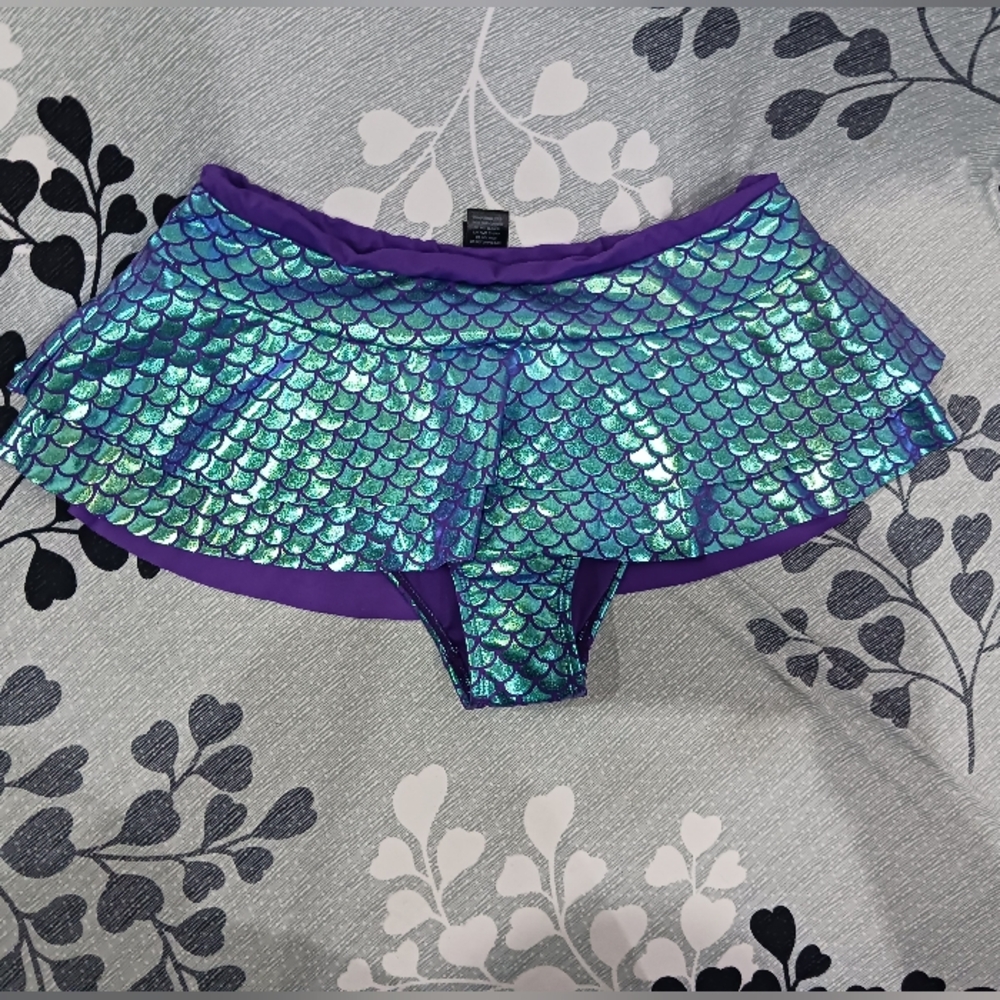 Hot Topic,Swimbottoms, large size,Ariel,high waist skirt,Disney.New with tags